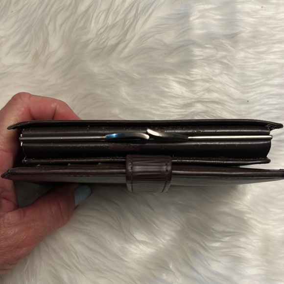 Authentic Louis Vuitton Vernis brown wallet - Picture 4 of 16